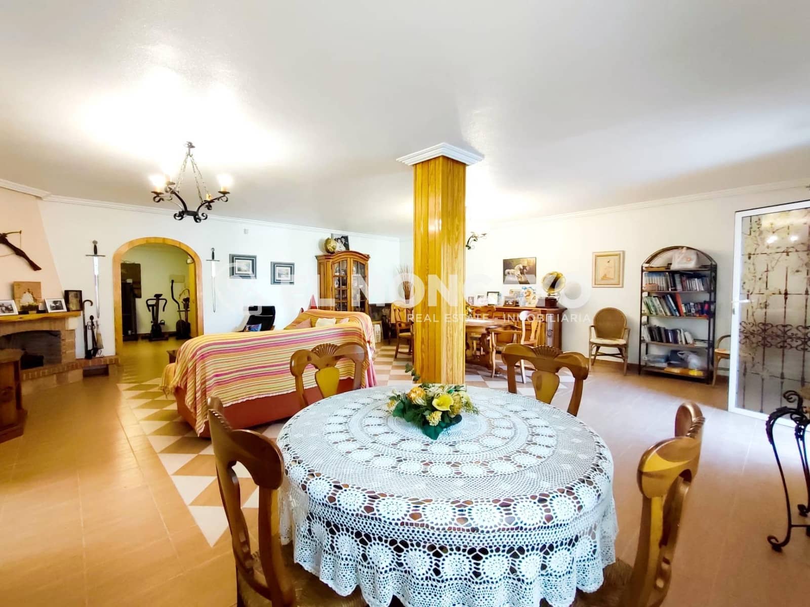 6 quarto Moradia para venda em Ciudad Quesada com garagem - 699 900 € (Ref: 9269647)