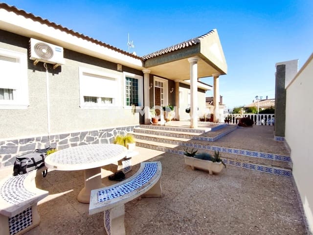 6 quarto Moradia para venda em Ciudad Quesada, Rojales com garagem - 699 900 € (Ref: 9269647)