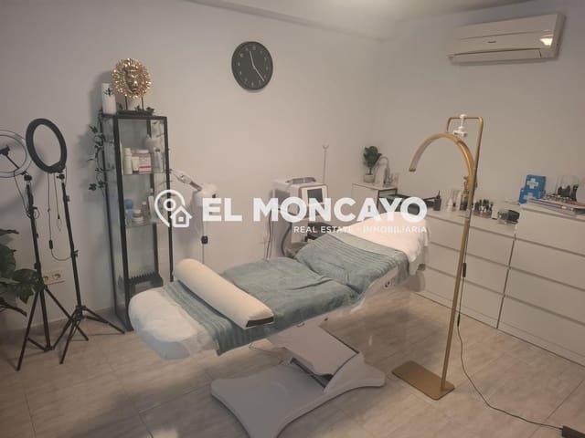 3 bedroom Commercial for sale in Ciudad Quesada, Rojales - € 240,000 (Ref: 9308460)