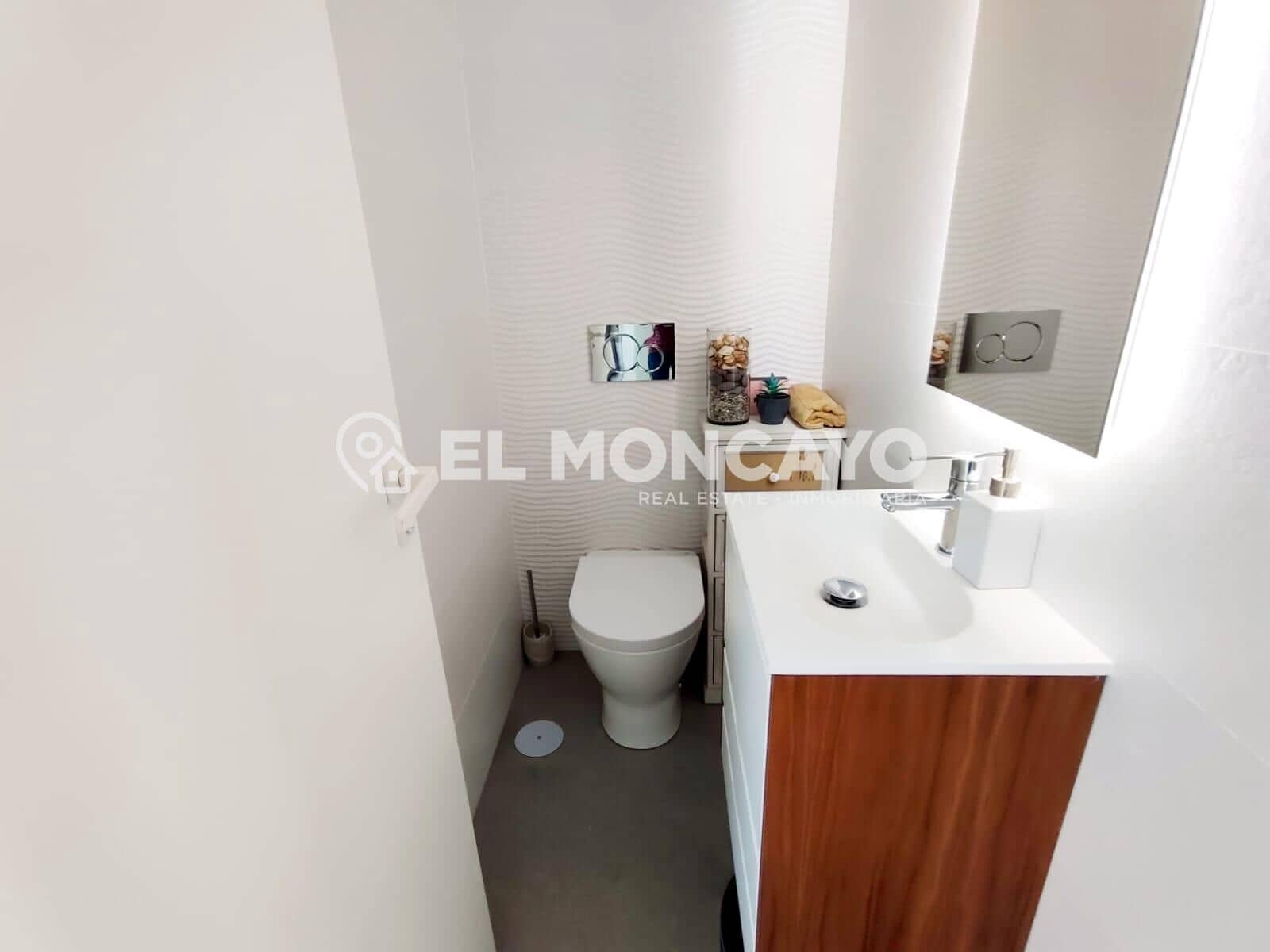 3 soveværelse Rækkehus til salg i Guardamar del Segura med swimmingpool garage - € 449.000 (Ref: 9312785)