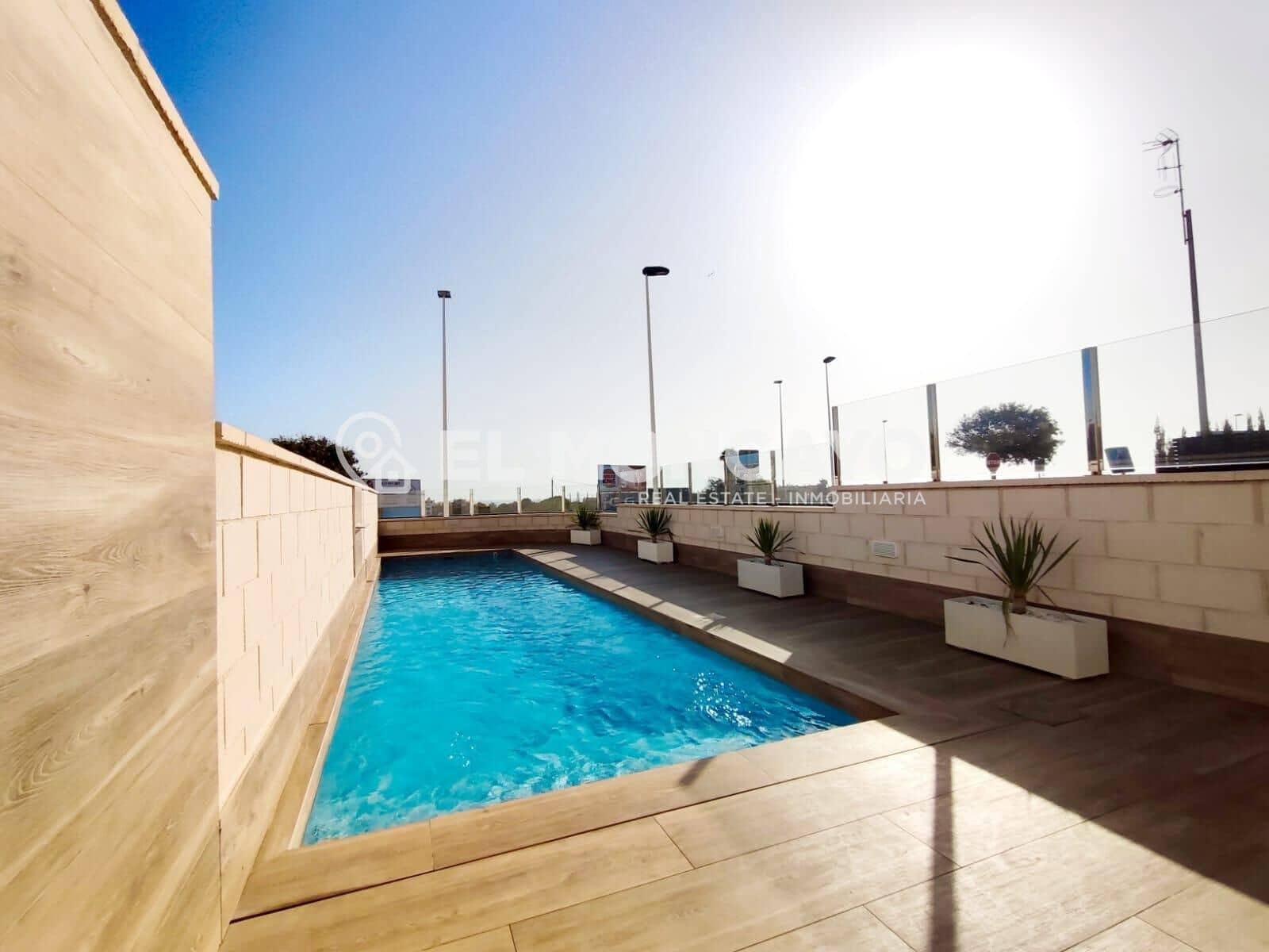 3 soveværelse Rækkehus til salg i Guardamar del Segura med swimmingpool garage - € 449.000 (Ref: 9312785)