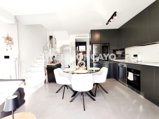 3 sovrum Radhus till salu i Los Secanos, Guardamar del Segura med pool garage - 449 000 € (Ref: 9312785)