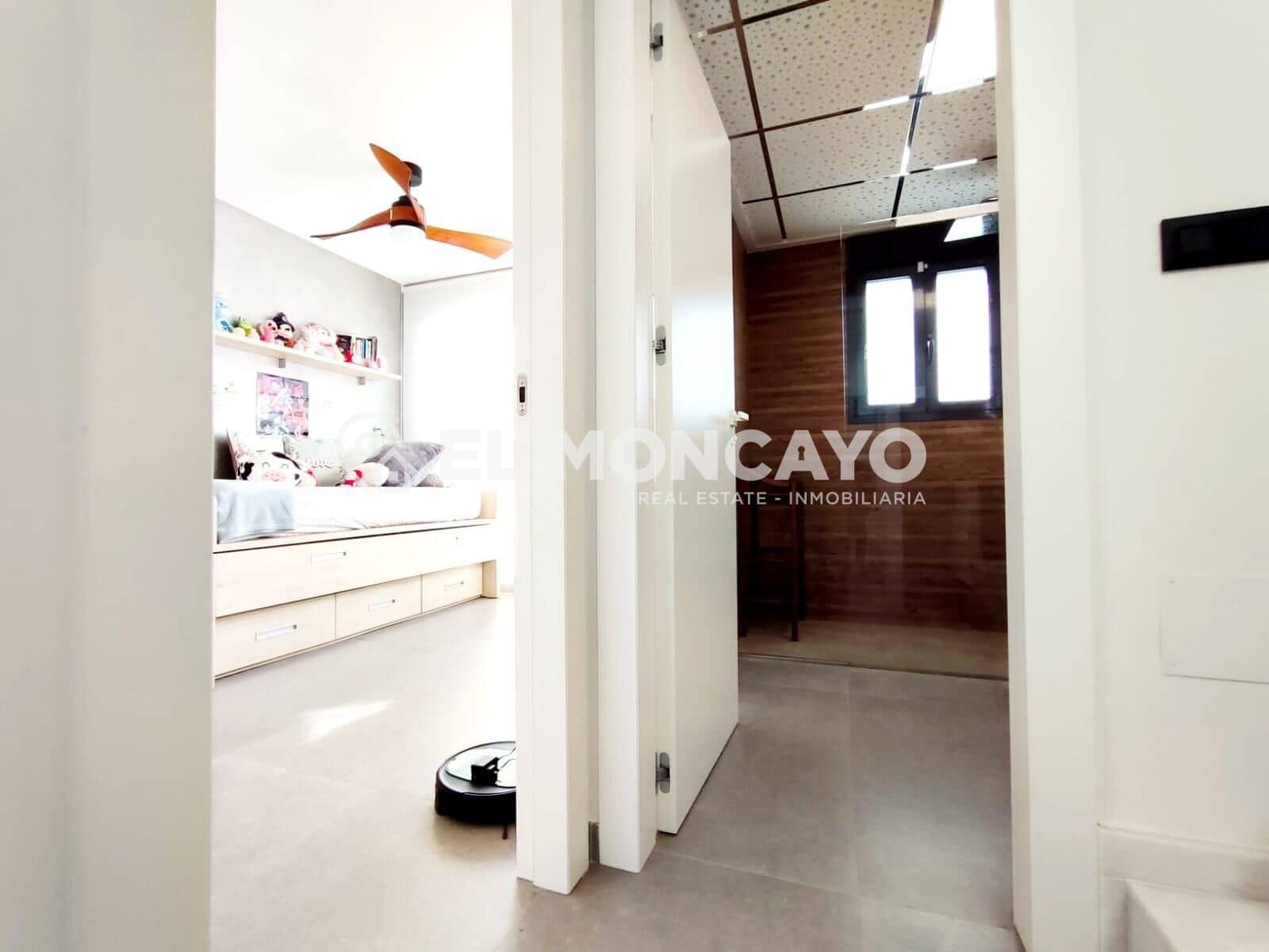 3 soveværelse Rækkehus til salg i Guardamar del Segura med swimmingpool garage - € 449.000 (Ref: 9312785)