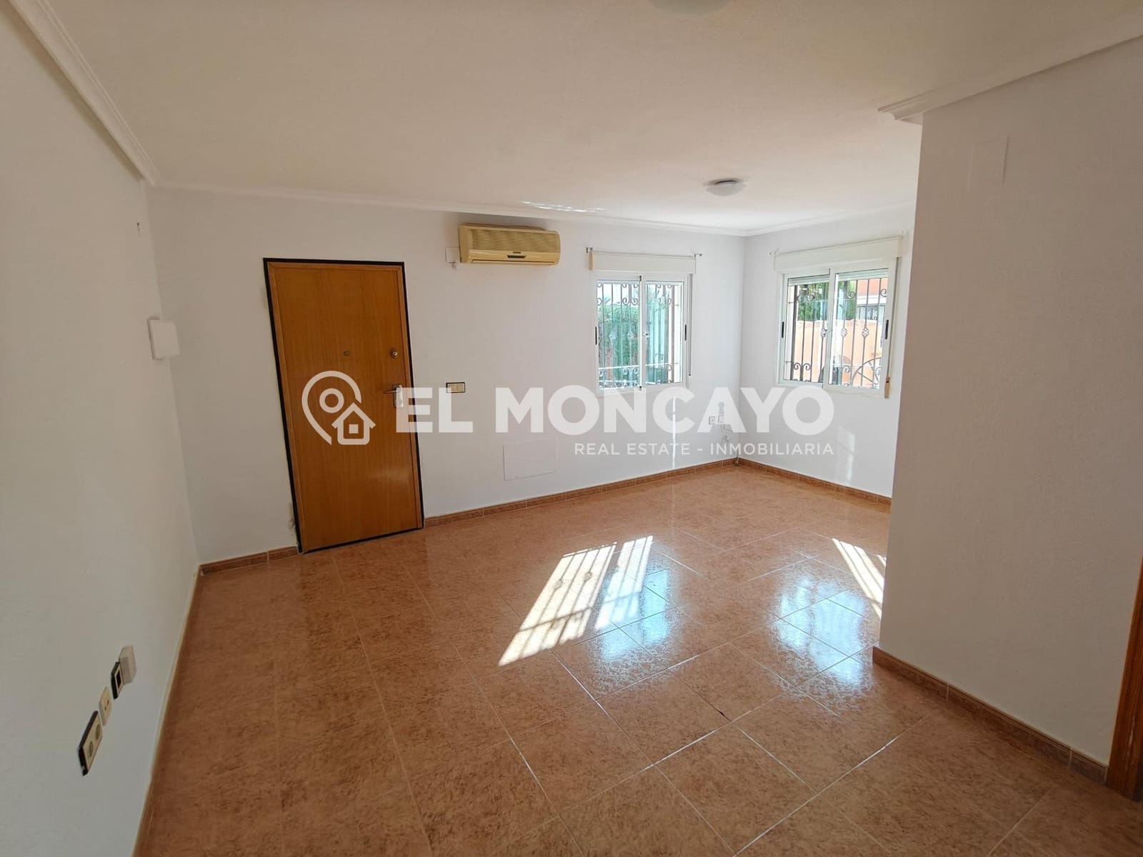 3 sypialnia Dom szeregowy na sprzedaż w Los Montesinos z basenem - 173 000 € (Ref: 9385501)