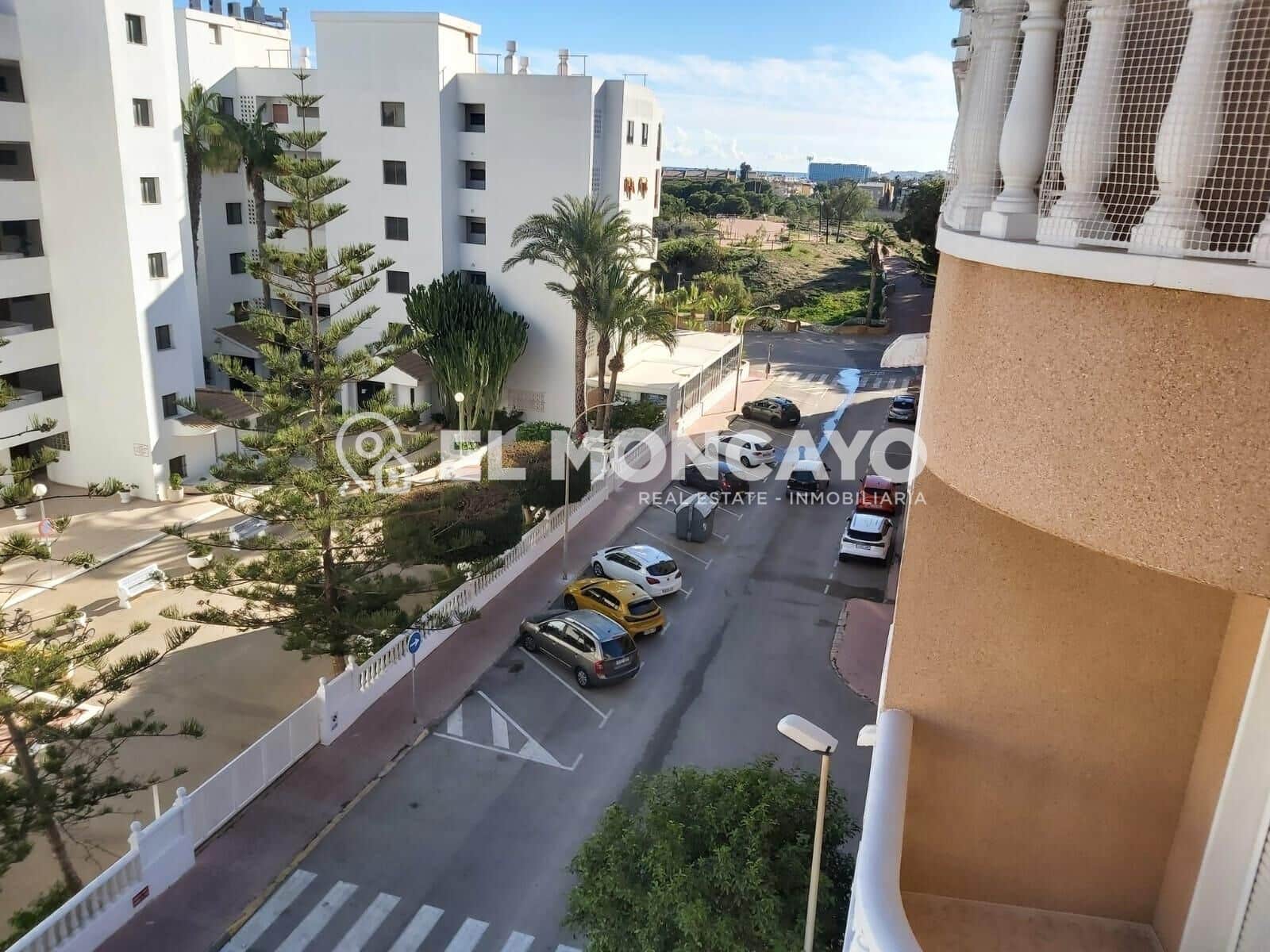 Apartamento de 3 habitaciones en Guardamar del Segura en venta con garaje - 175.000 € (Ref: 9395921)