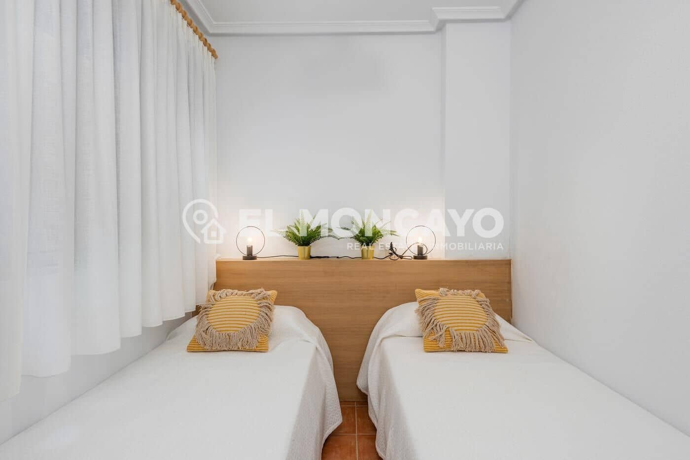 3 sovrum Lägenhet till salu i Guardamar del Segura med garage - 299 999 € (Ref: 9395923)