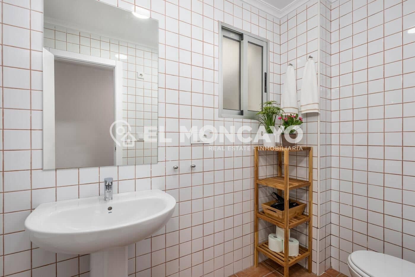 3 sovrum Lägenhet till salu i Guardamar del Segura med garage - 299 999 € (Ref: 9395923)