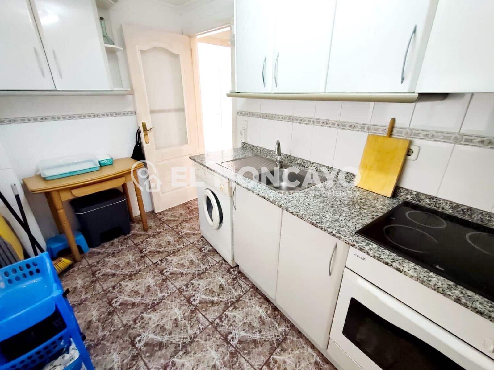 2 soverom Leilighet til salgs i Guardamar del Segura med garasje - € 172 000 (Ref: 9395925)