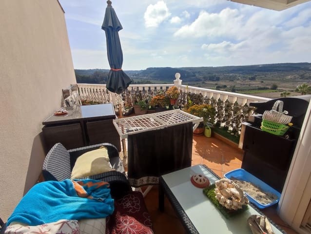 4 sovrum Takvåning till salu i Guardamar del Segura med pool - 189 900 € (Ref: 9395926)