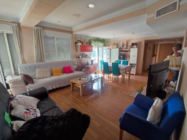 4 sovrum Takvåning till salu i Guardamar del Segura med pool - 189 900 € (Ref: 9395926)