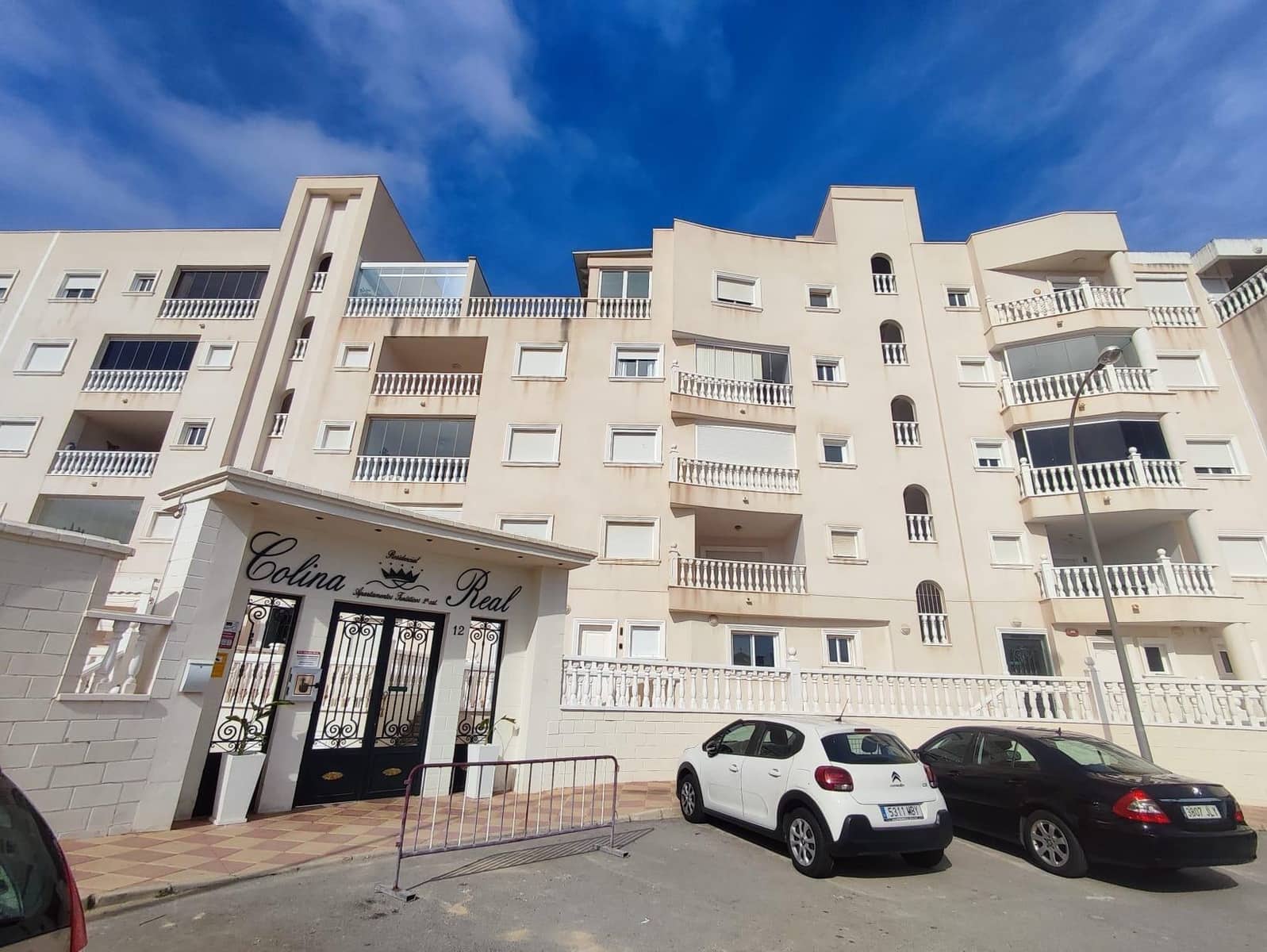 4 sovrum Takvåning till salu i Guardamar del Segura med pool - 189 900 € (Ref: 9395926)