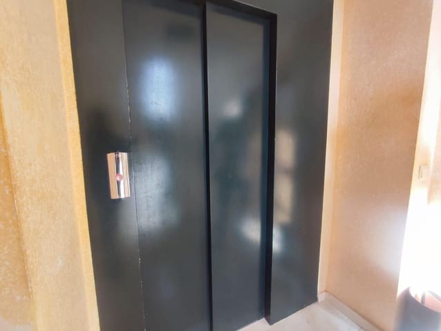 Ático de 4 habitaciones en Guardamar del Segura en venta con piscina - 189.900 € (Ref: 9395926)