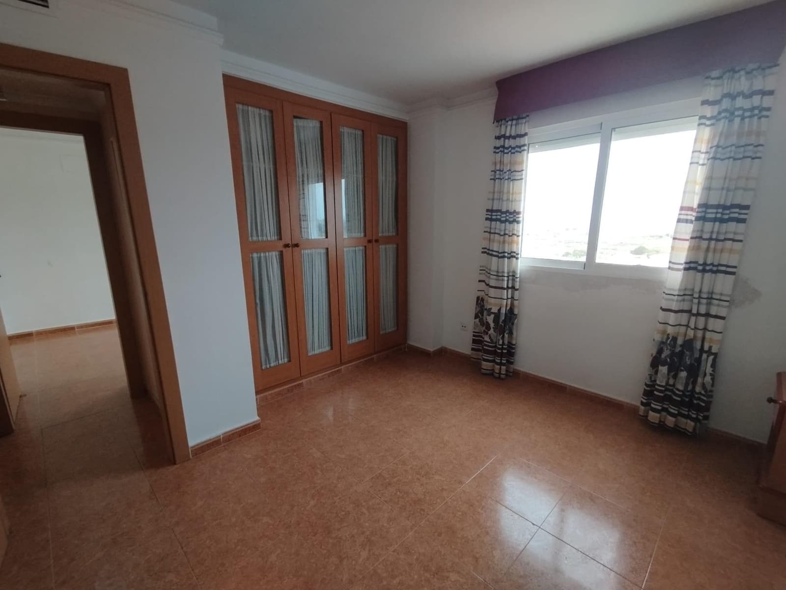 Ático de 4 habitaciones en Guardamar del Segura en venta con piscina - 189.900 € (Ref: 9395926)