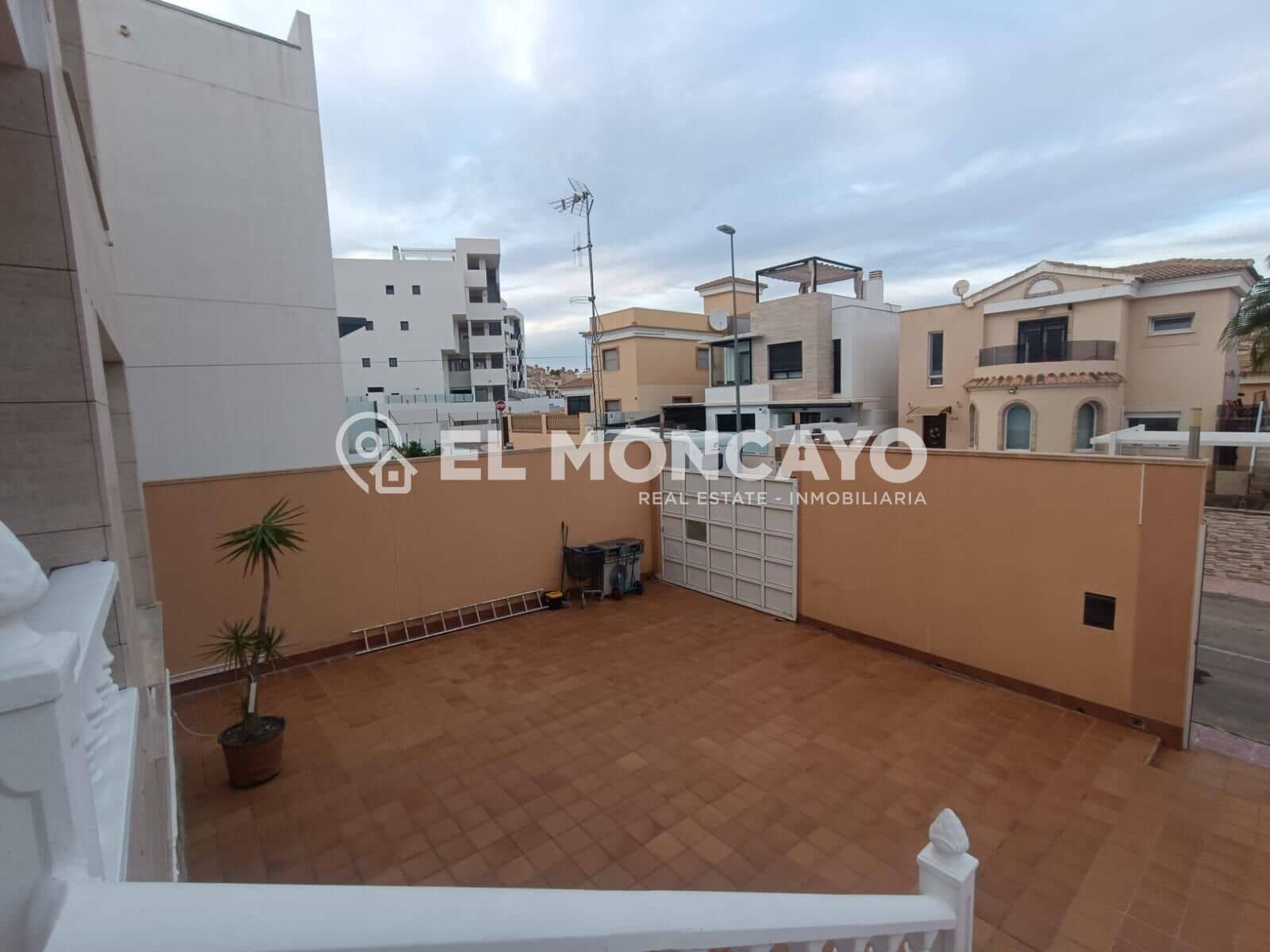 4 sovrum Villa till salu i Orihuela Costa - 285 000 € (Ref: 9398445)