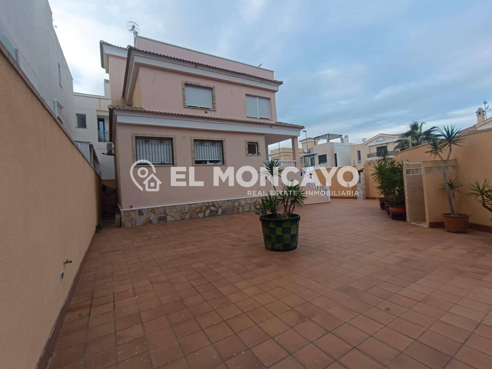 4 sovrum Villa till salu i Orihuela Costa - 285 000 € (Ref: 9398445)