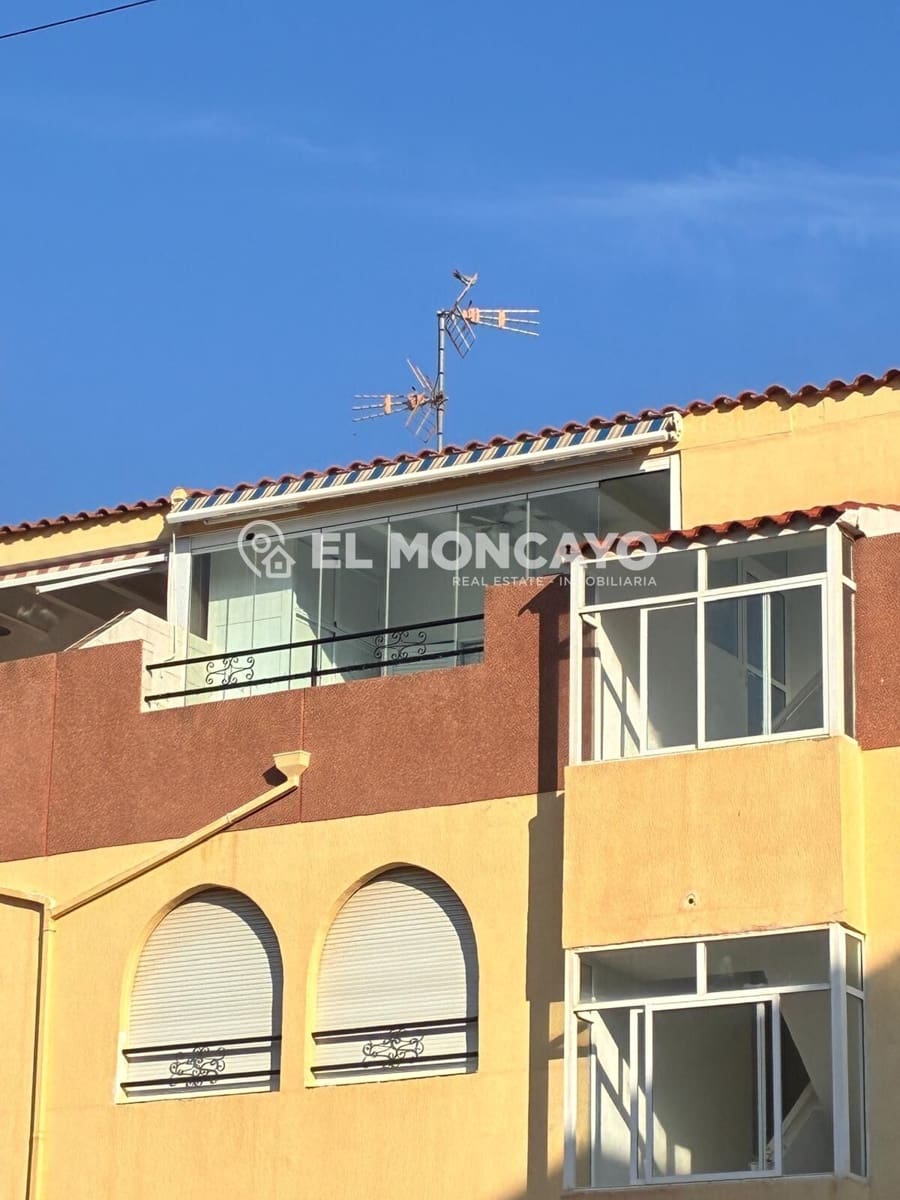 1 sovrum Takvåning till salu i Torrevieja - 129 000 € (Ref: 9419635)