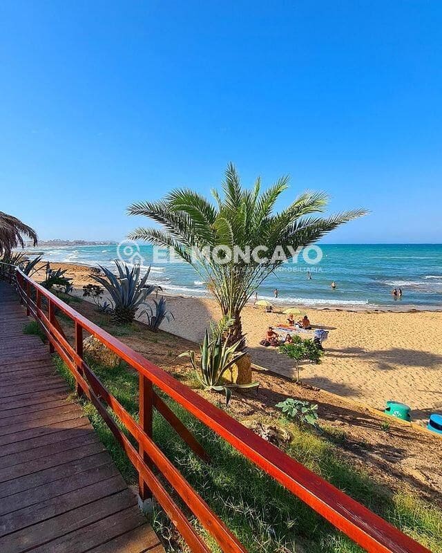 2 sypialnia Apartament na sprzedaż w Punta Prima z basenem garażem - 253 500 € (Ref: 9431226)