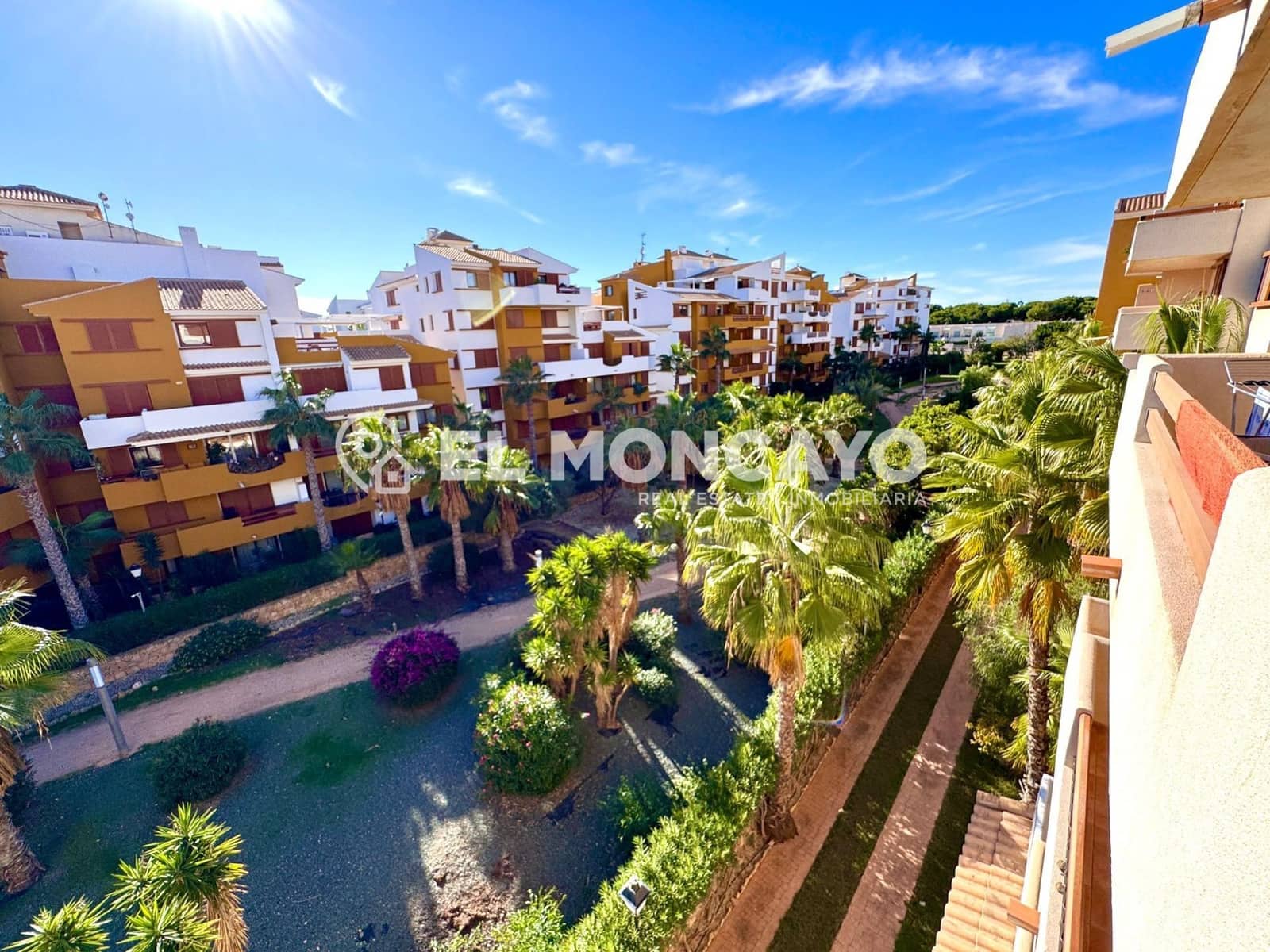 2 sypialnia Apartament na sprzedaż w Punta Prima z basenem garażem - 253 500 € (Ref: 9431226)