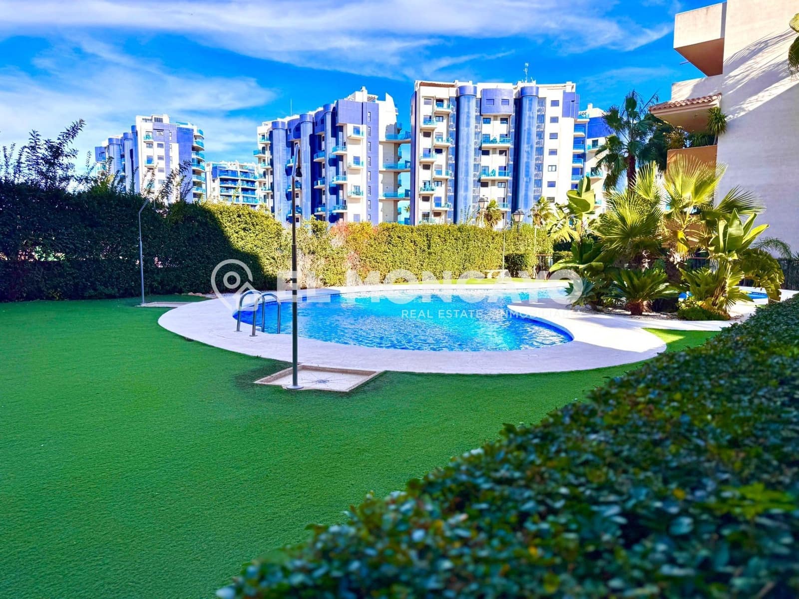 2 sypialnia Apartament na sprzedaż w Punta Prima z basenem garażem - 253 500 € (Ref: 9431226)