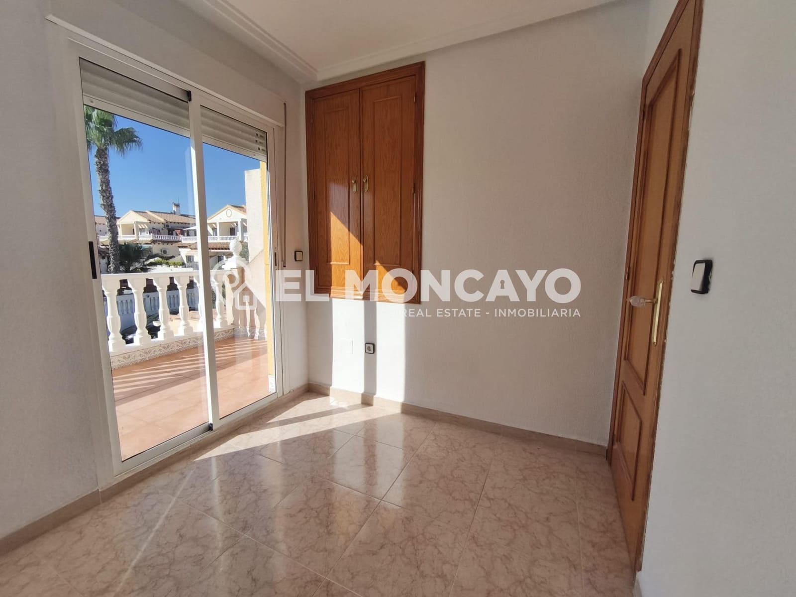 3 slaapkamer Rijtjeshuis te koop in Orihuela met zwembad - € 230.000 (Ref: 9446240)