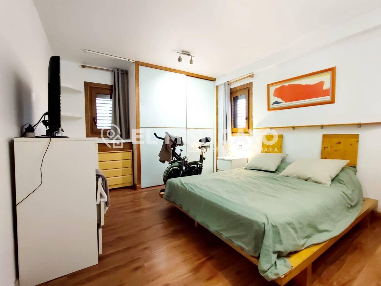 2 Zimmer Apartment zu verkaufen in La Veleta mit Pool - 159.900 € (Ref: 9449004)