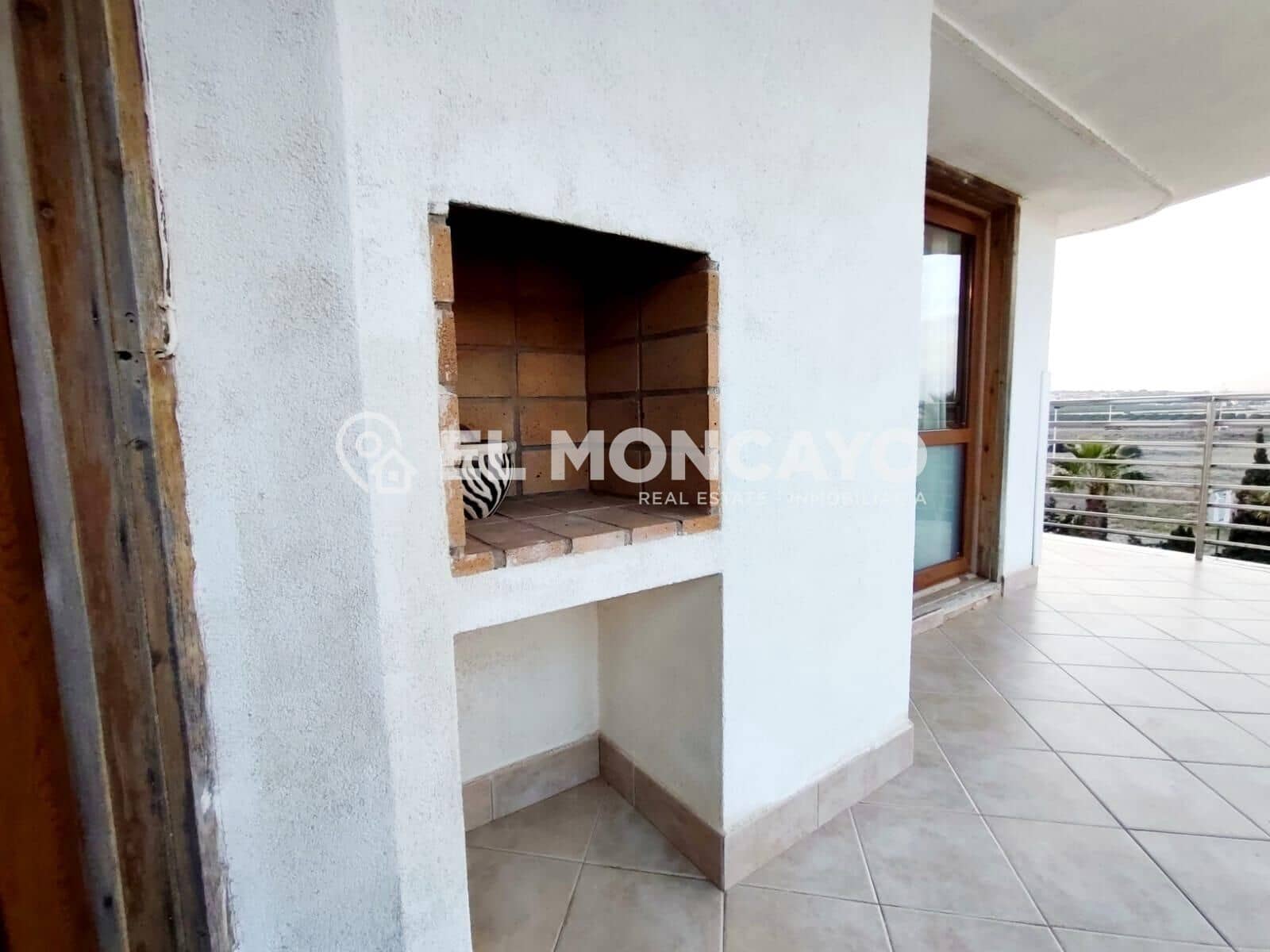 2 Zimmer Apartment zu verkaufen in La Veleta mit Pool - 159.900 € (Ref: 9449004)