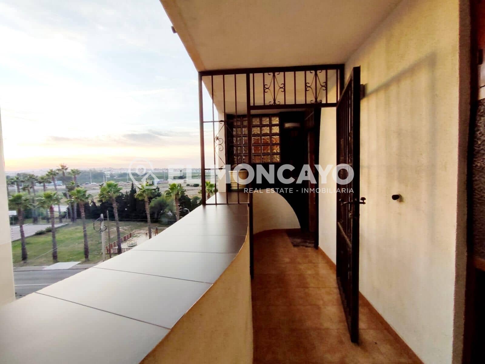 2 Zimmer Apartment zu verkaufen in La Veleta mit Pool - 159.900 € (Ref: 9449004)