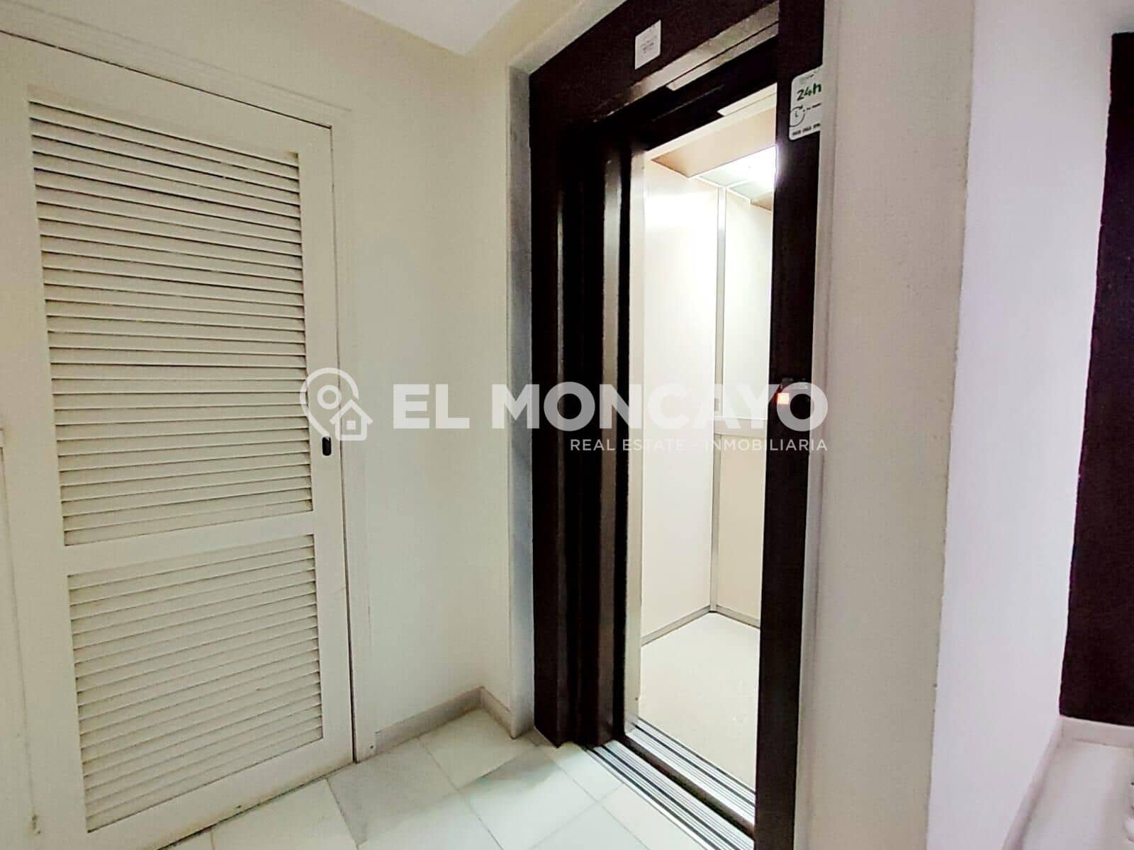 2 Zimmer Apartment zu verkaufen in La Veleta mit Pool - 159.900 € (Ref: 9449004)