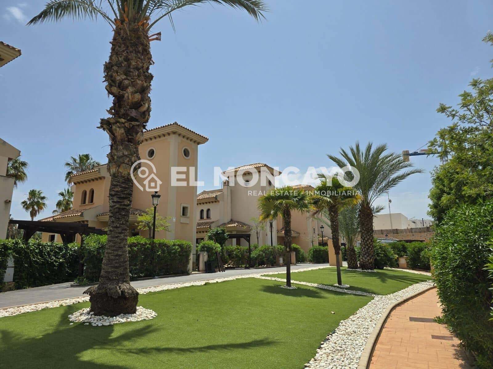 Pareado de 3 habitaciones en Algorfa en venta con piscina - 220.000 € (Ref: 9456170)