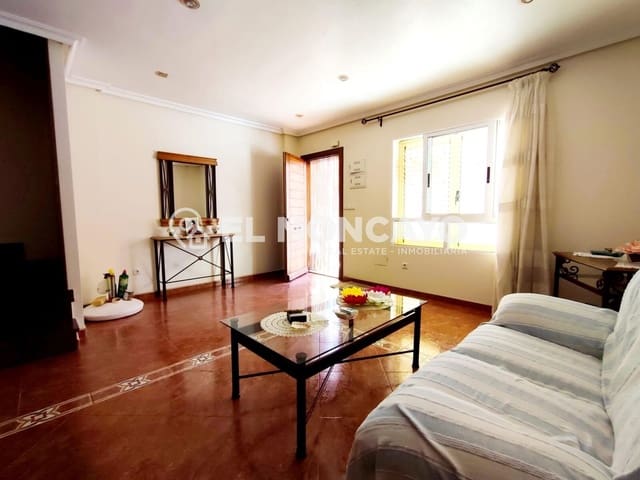 3 slaapkamer Rijtjeshuis te koop in Guardamar del Segura met garage - € 415.000 (Ref: 9468433)