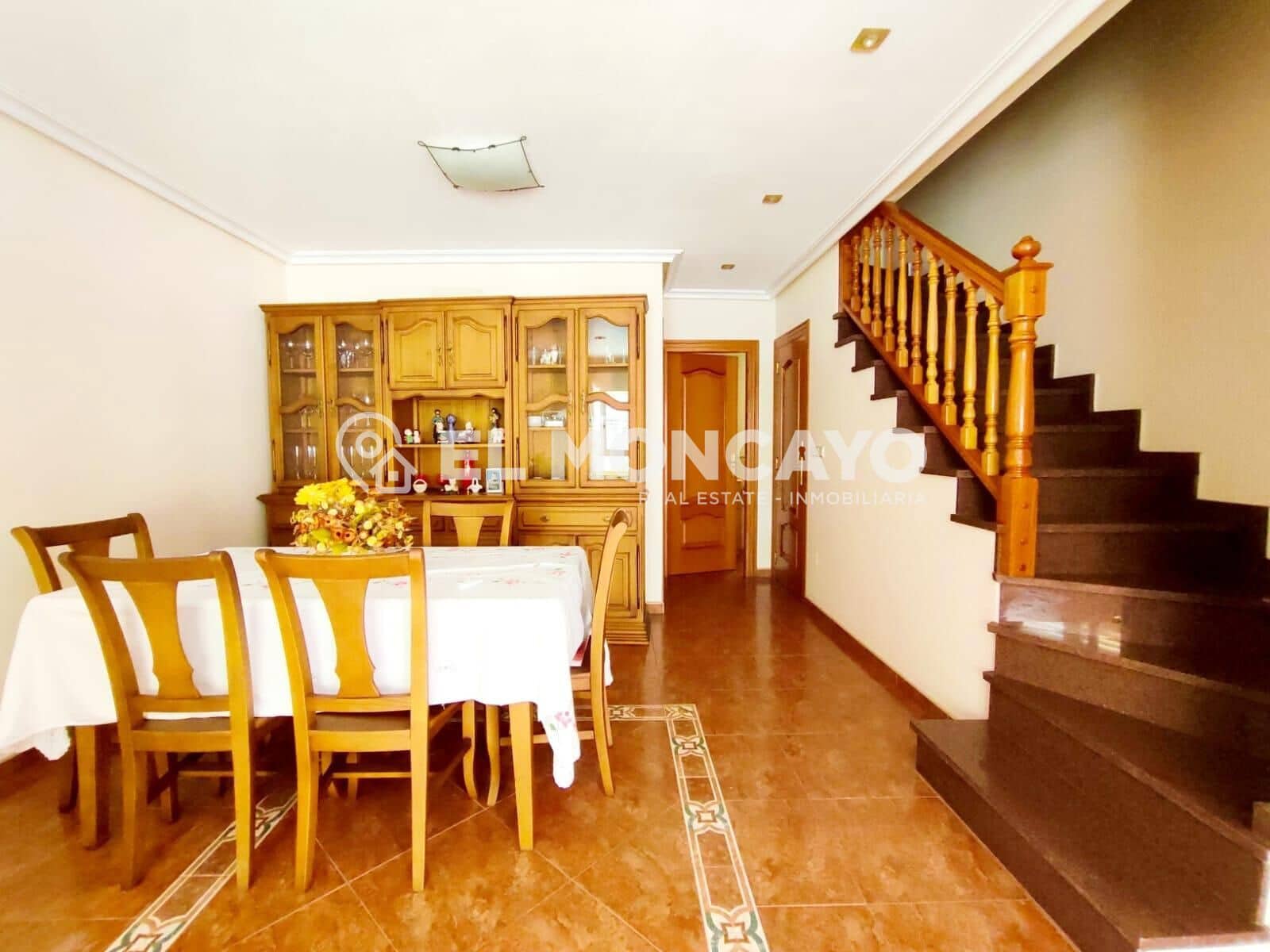 3 soverom Rekkehus til salgs i Guardamar del Segura med garasje - € 415 000 (Ref: 9468433)