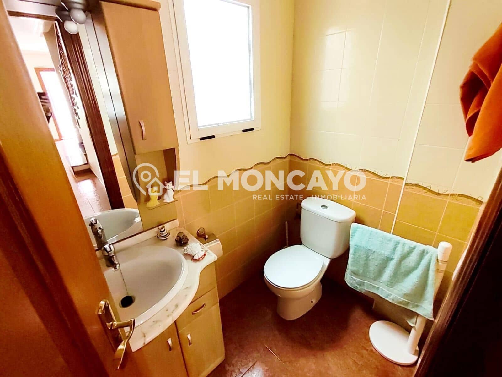 3 soverom Rekkehus til salgs i Guardamar del Segura med garasje - € 415 000 (Ref: 9468433)