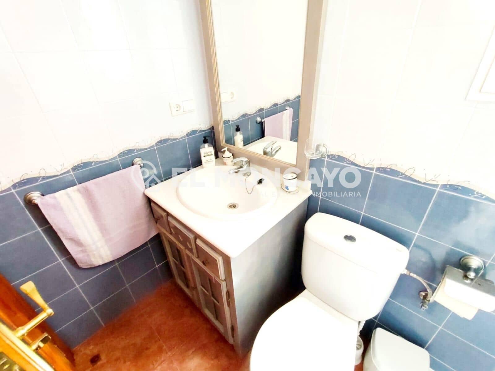 3 soverom Rekkehus til salgs i Guardamar del Segura med garasje - € 415 000 (Ref: 9468433)