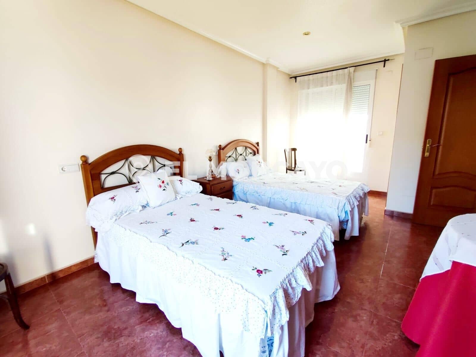 3 soverom Rekkehus til salgs i Guardamar del Segura med garasje - € 415 000 (Ref: 9468433)