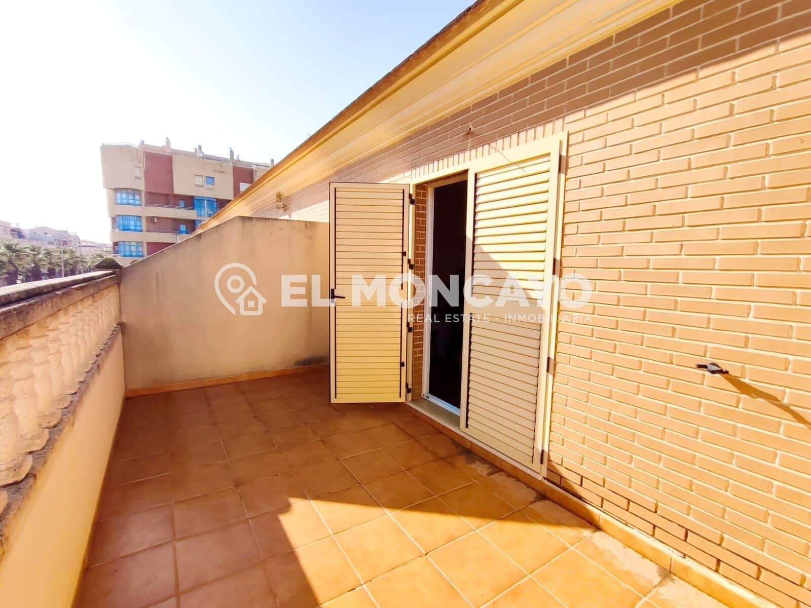 3 soverom Rekkehus til salgs i Guardamar del Segura med garasje - € 415 000 (Ref: 9468433)