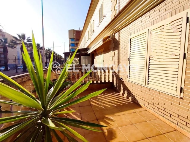 3 slaapkamer Rijtjeshuis te koop in Guardamar del Segura met garage - € 415.000 (Ref: 9468433)