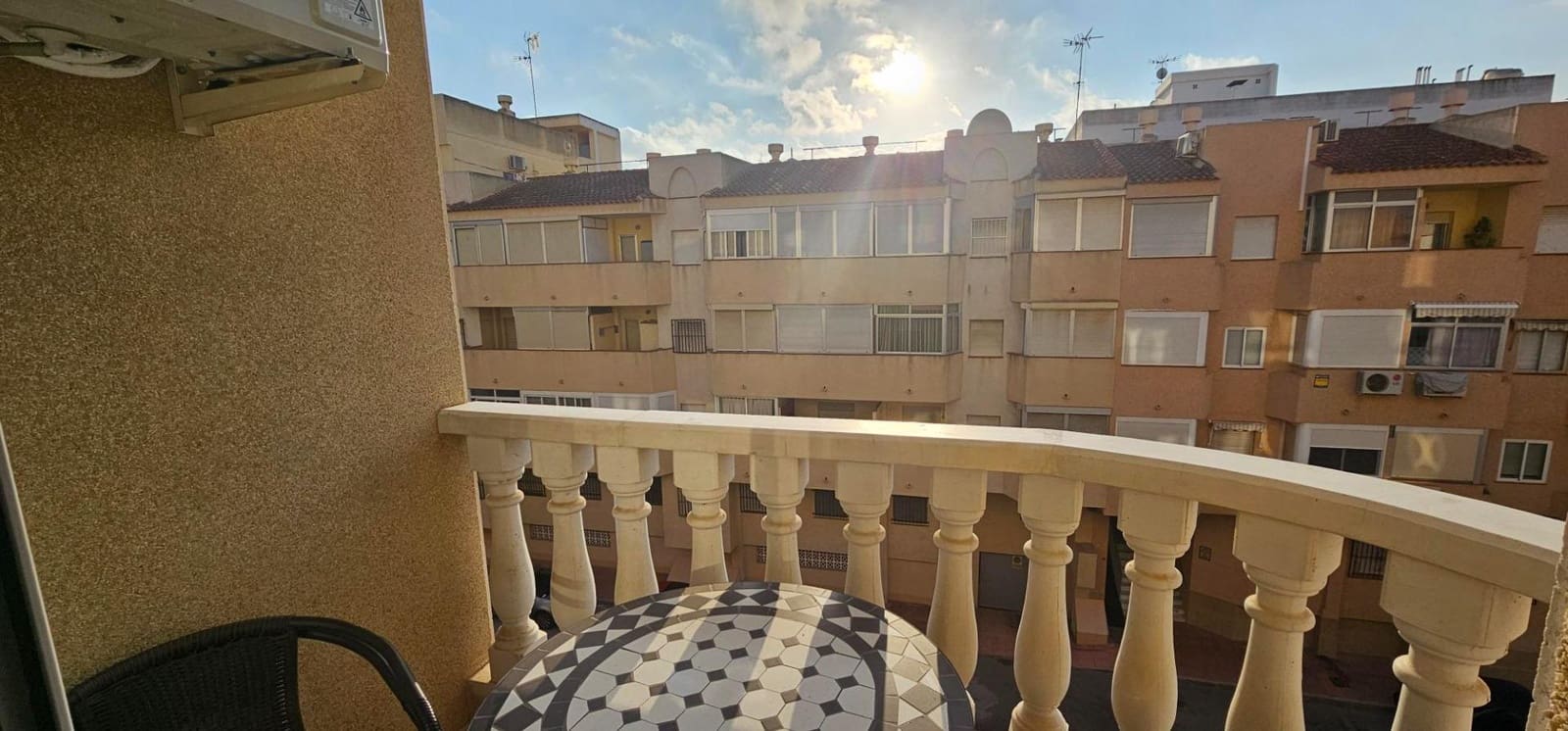 2 quarto Apartamento para venda em Guardamar del Segura com piscina - 139 000 € (Ref: 9472923)
