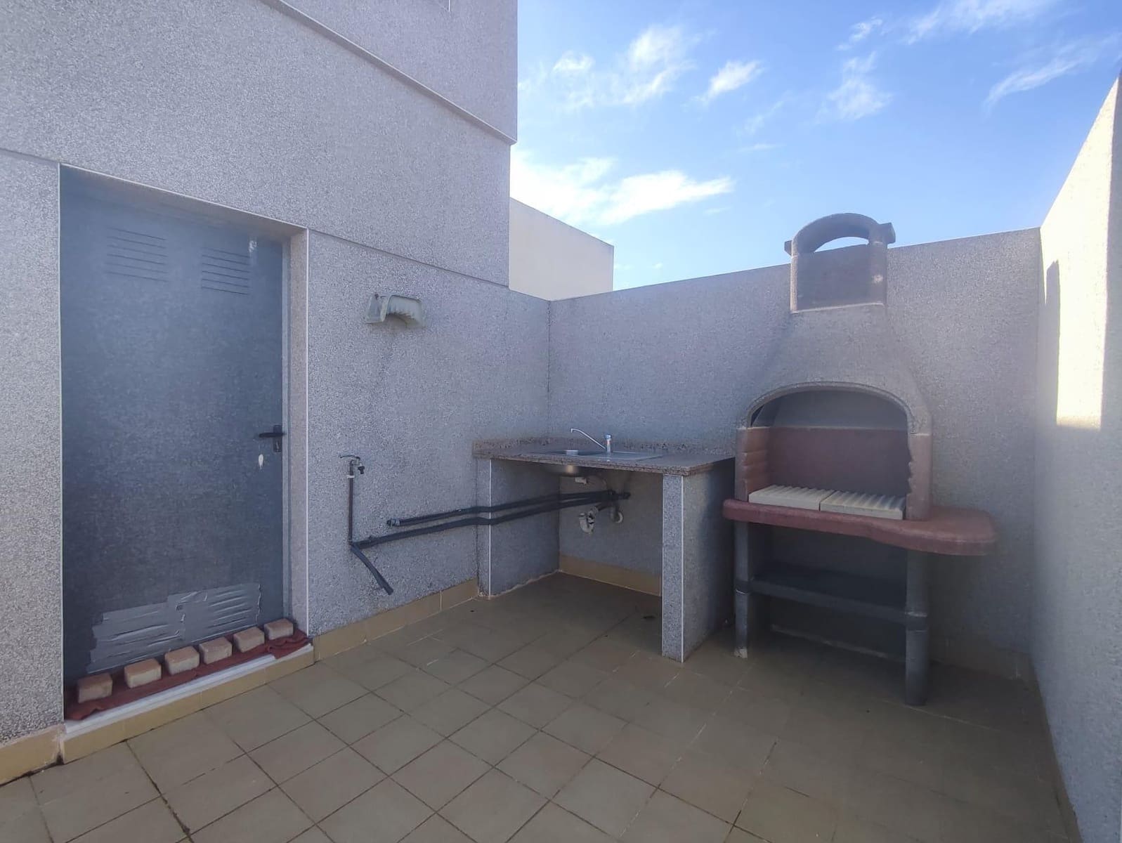 2 soverom Penthouse til salgs i Guardamar del Segura med svømmebasseng - € 210 000 (Ref: 9476089)