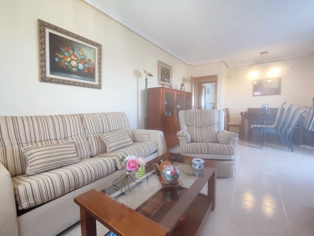 2 soverom Penthouse til salgs i Guardamar del Segura med svømmebasseng - € 210 000 (Ref: 9476089)