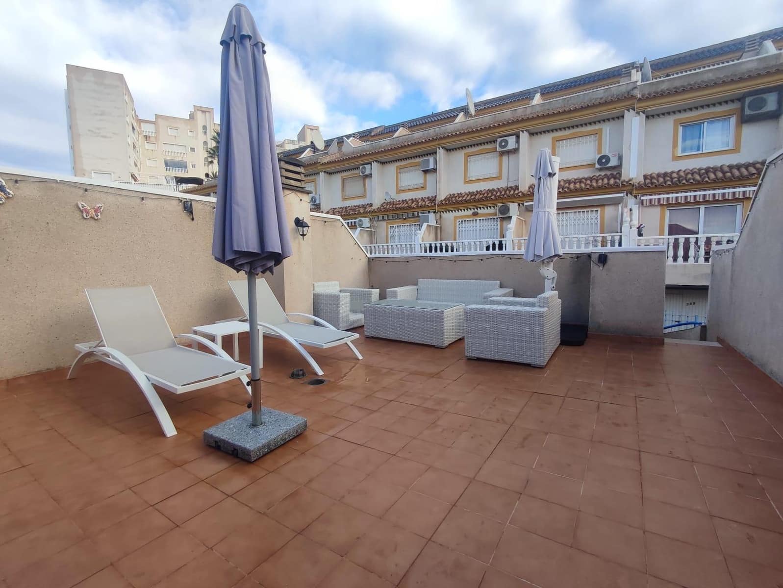 2 bedroom Bungalow for sale in Guardamar del Segura with pool - € 140,000 (Ref: 9476091)