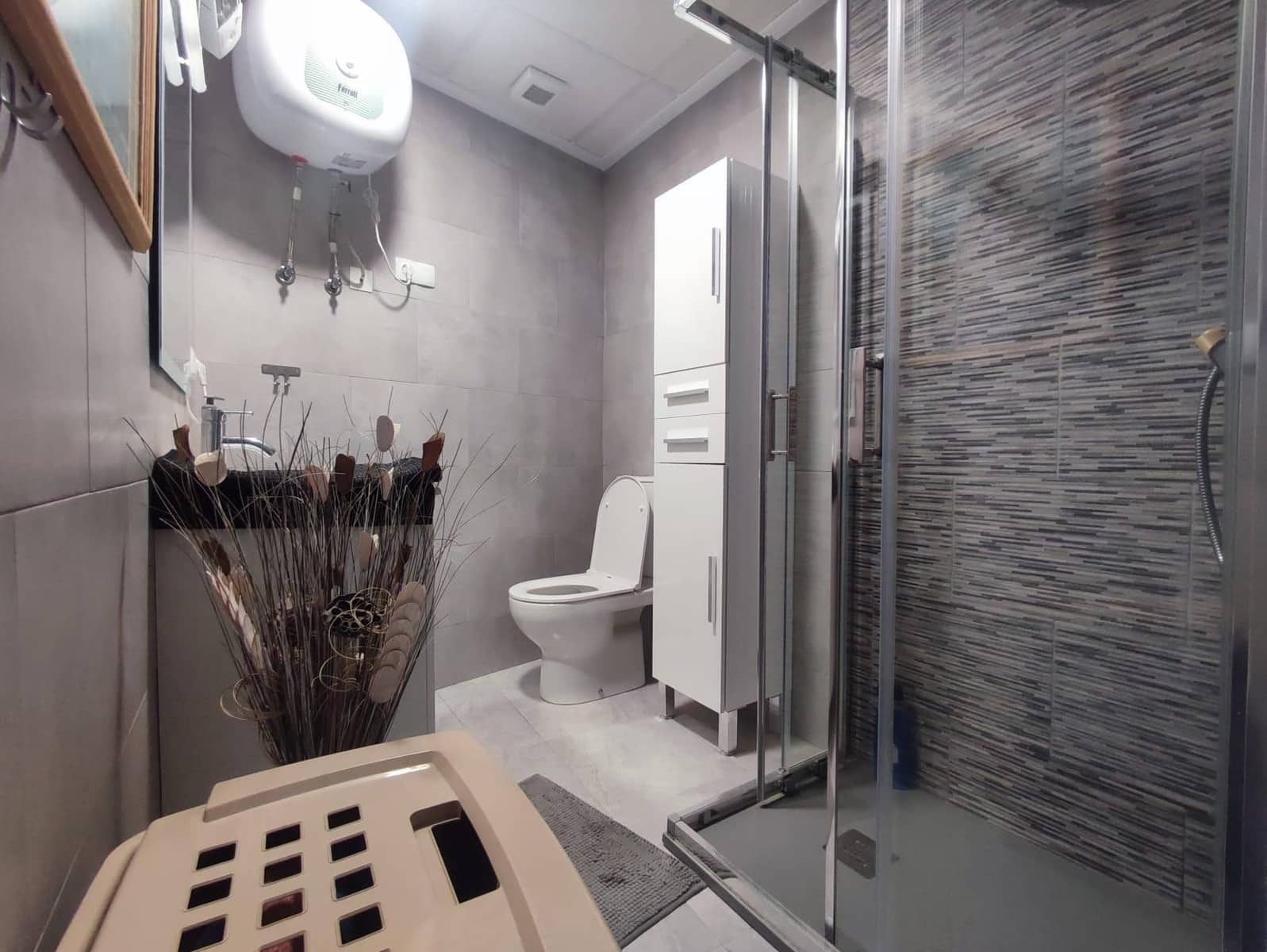 5 bedroom Villa for sale in San Fulgencio with pool - € 349,000 (Ref: 9497136)