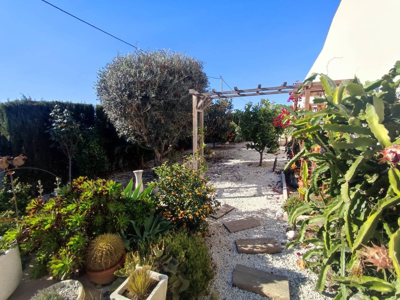 5 bedroom Villa for sale in San Fulgencio with pool - € 349,000 (Ref: 9497136)