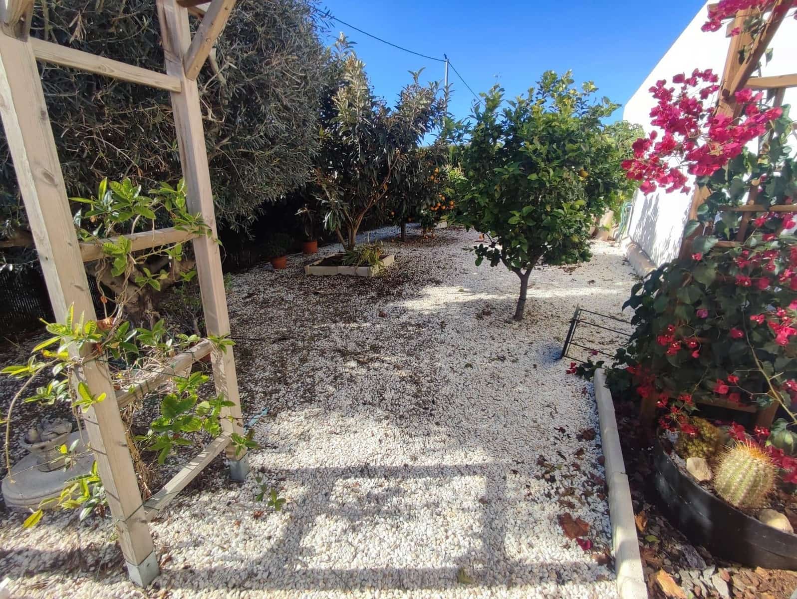 5 bedroom Villa for sale in San Fulgencio with pool - € 349,000 (Ref: 9497136)