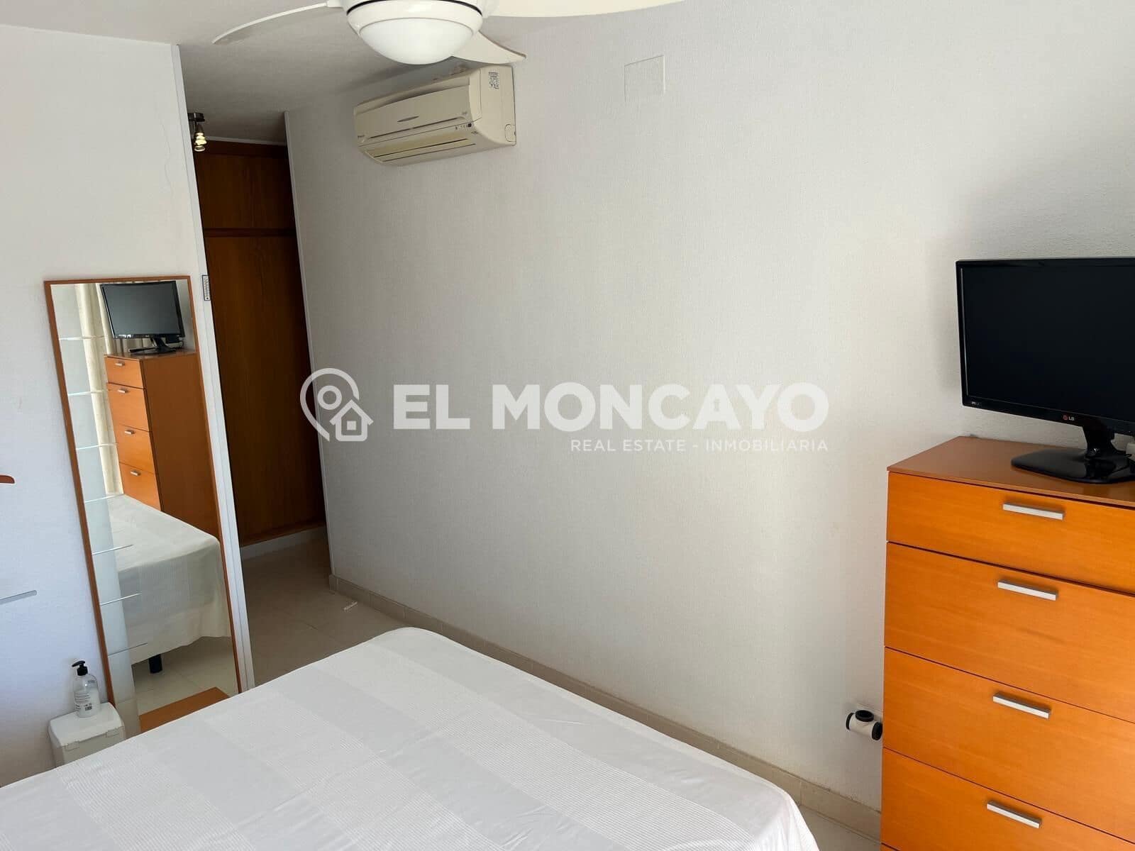 3 sovrum Lägenhet till salu i Orihuela Costa med pool garage - 349 900 € (Ref: 9502204)