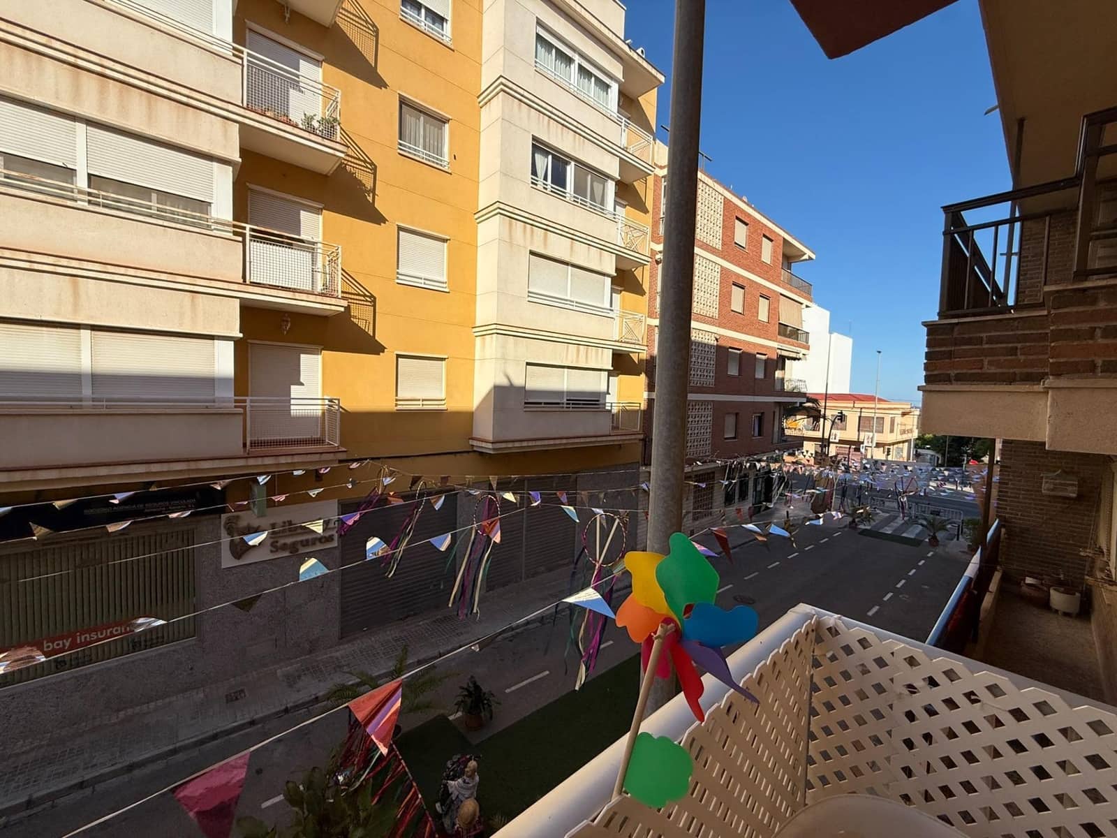 4 makuuhuone Asunto myytävänä paikassa La Marina - 120 000 € (Ref: 9502205)