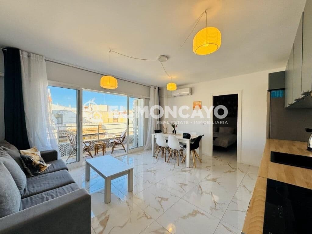 3 makuuhuone Huoneisto myytävänä paikassa Torrevieja - 197 000 € (Ref: 9504211)