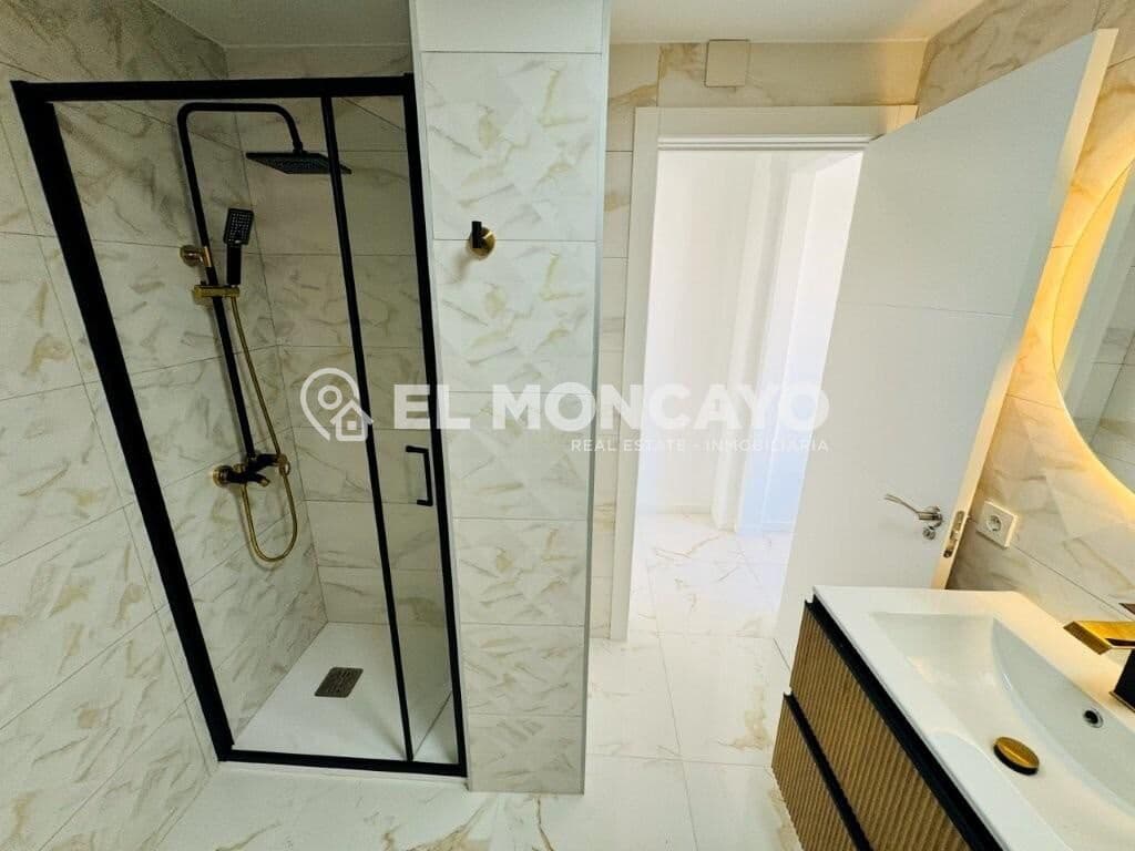 3 makuuhuone Huoneisto myytävänä paikassa Torrevieja - 197 000 € (Ref: 9504211)