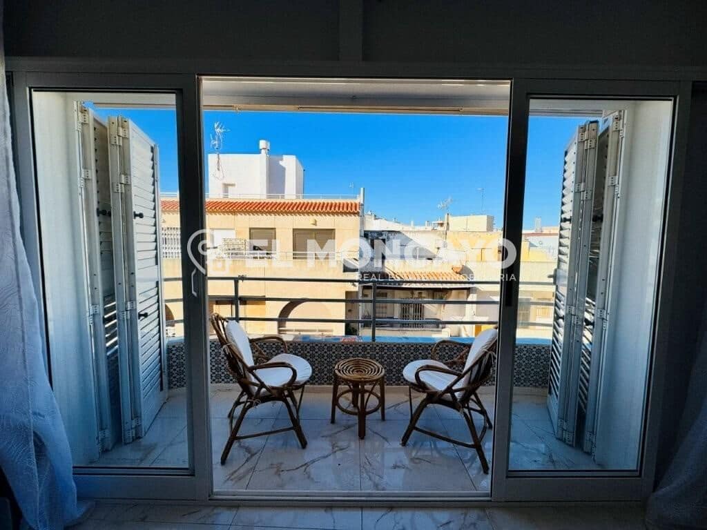 3 makuuhuone Huoneisto myytävänä paikassa Torrevieja - 197 000 € (Ref: 9504211)
