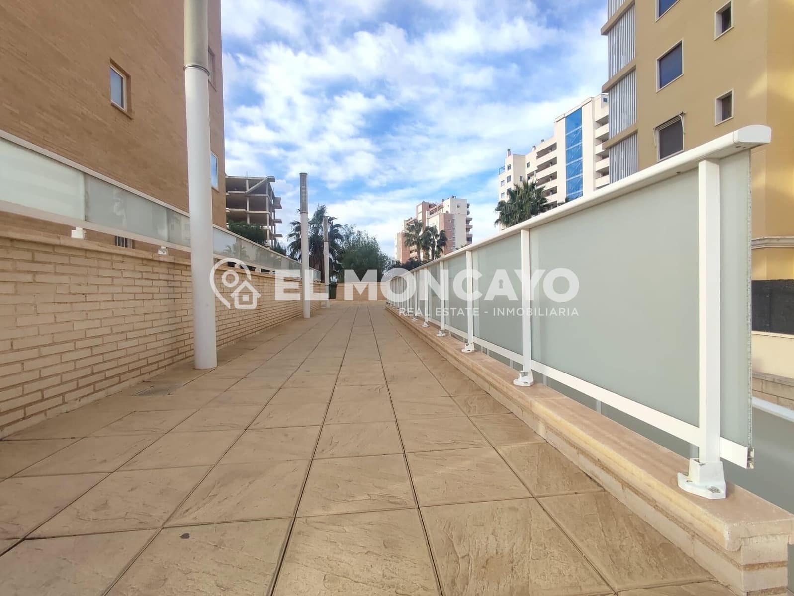 3 sypialnia Penthouse na sprzedaż w Guardamar del Segura z basenem - 250 000 € (Ref: 9508809)