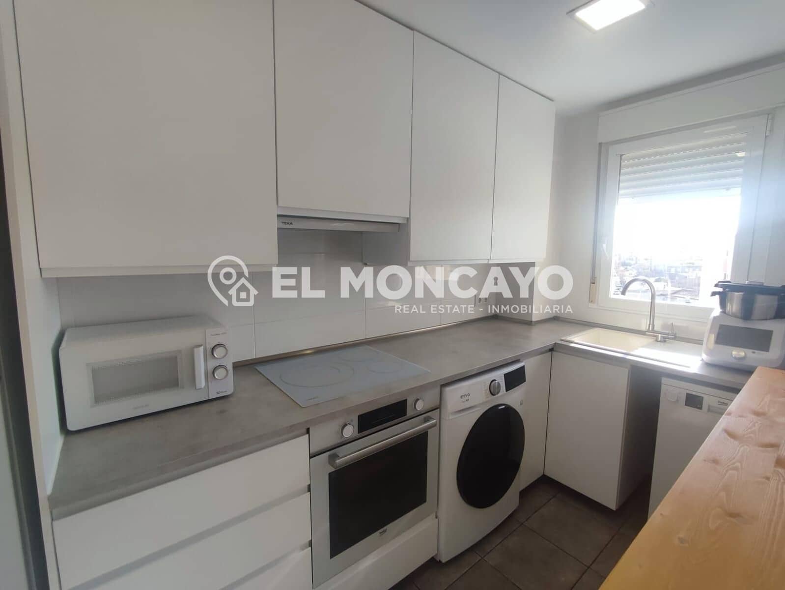 3 bedroom Penthouse for sale in Guardamar del Segura with pool - € 237,000 (Ref: 9508809)